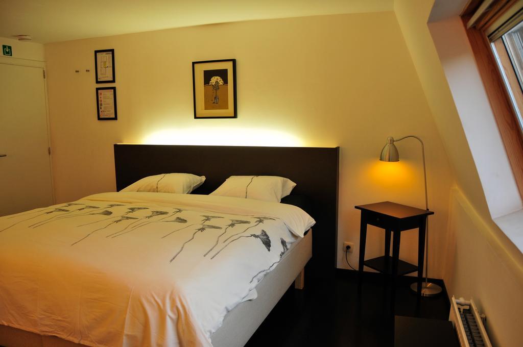 Logies Zen Aan Zee Bed & Breakfast ออสเทนด์ ห้อง รูปภาพ