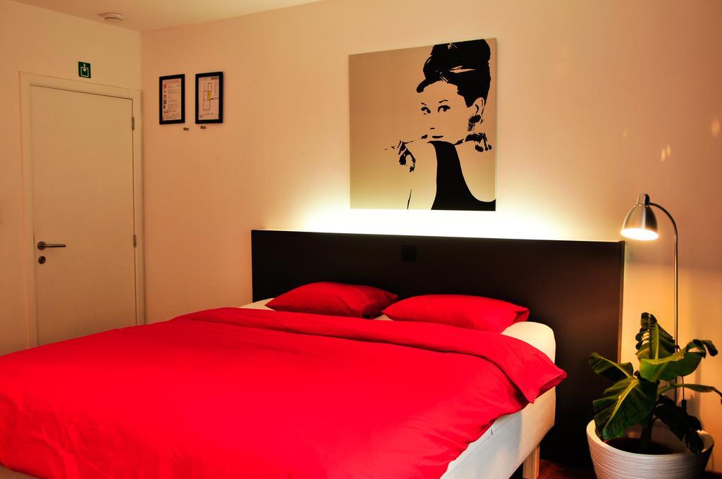 Logies Zen Aan Zee Bed & Breakfast ออสเทนด์ ห้อง รูปภาพ